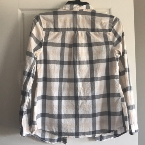 Old Navy gray and pink checkered button down - Picture 3 of 3
